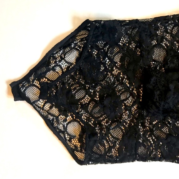 🔥NEW Allover Lace Bodysuit - Picture 9 of 9